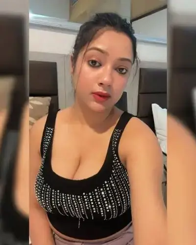Call Girls Service Kumarganj